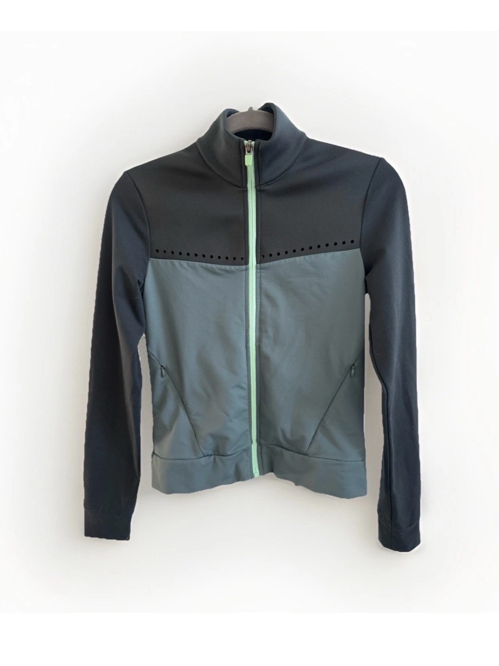 Fabletics Women's XXS Two-Tone Green Full-Zip Track Jacket Pockets EUC - Picture 5 of 14